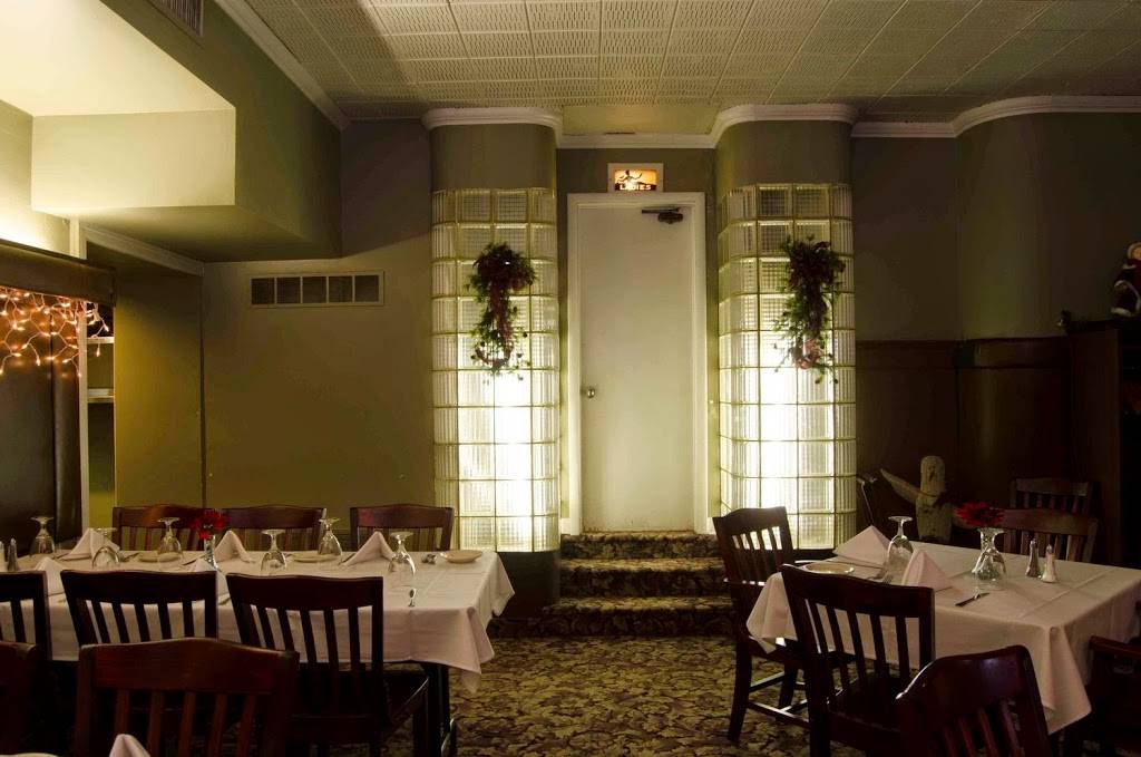 Ovalon | restaurant | 252 N Wyoming St, Hazleton, PA 18201, USA | 5704540853 OR +1 570-454-0853