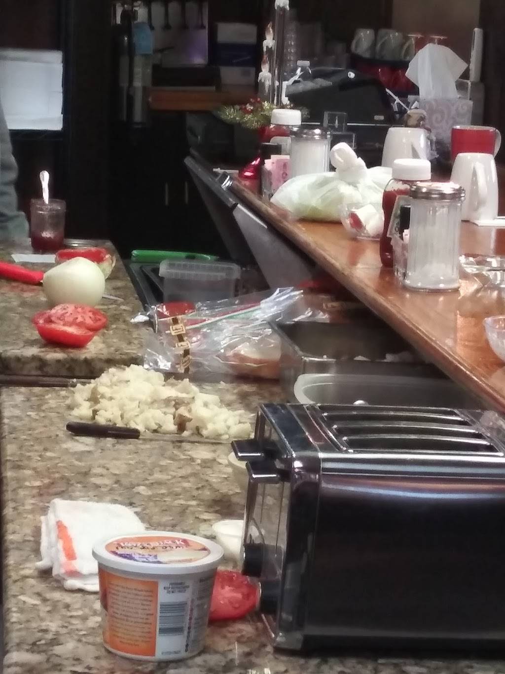 Biggies Place | restaurant | 4 S County Line Rd, Souderton, PA 18964, USA | 2157211471 OR +1 215-721-1471