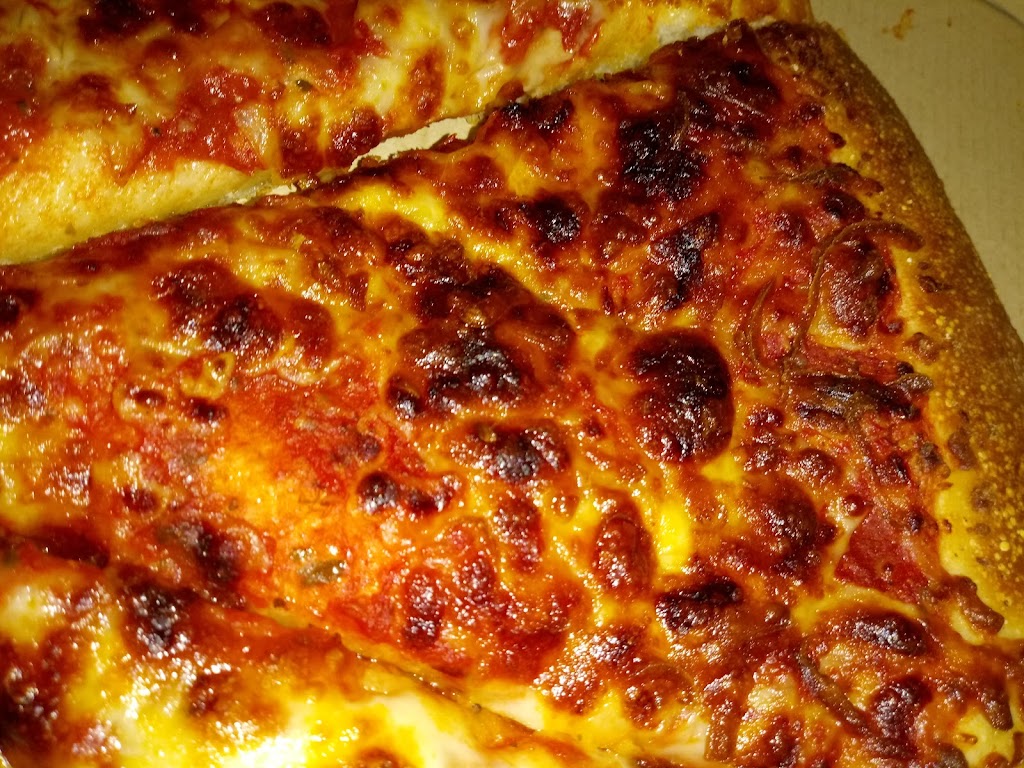 Little Caesars Pizza | meal delivery | 2638 Broadway St, Quincy, IL 62301, USA | 2172243074 OR +1 217-224-3074