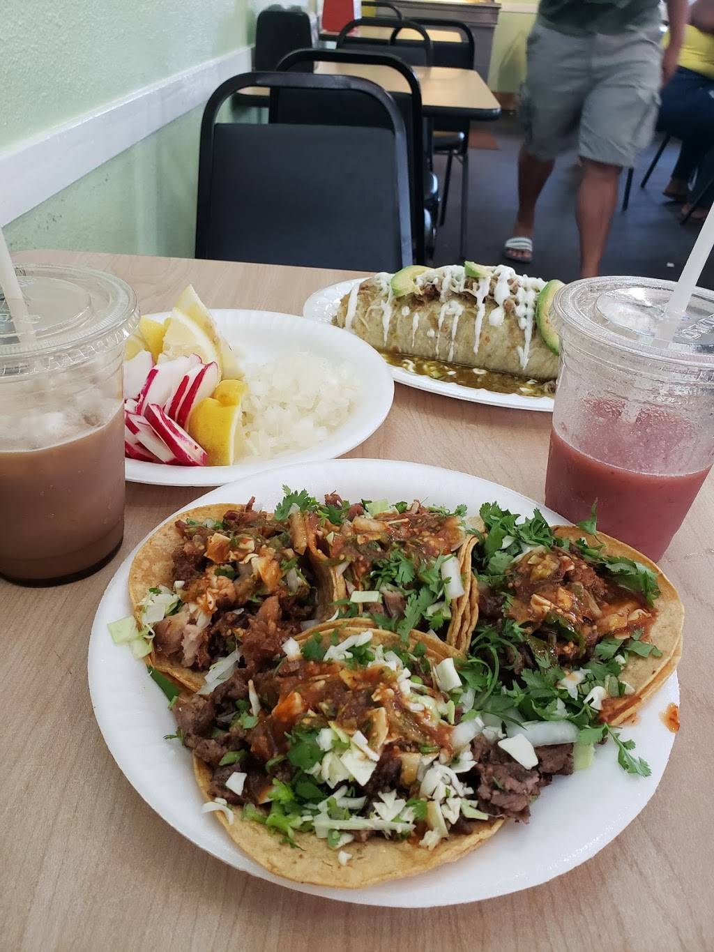 Tacos y tortas chalio 3 - Restaurant | 133 N 11th Ave, Hanford, CA ...