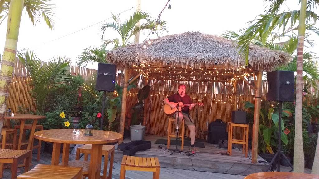 Beach Creek Oyster Bar & Grill Restaurant 500 W Hand Ave, Wildwood