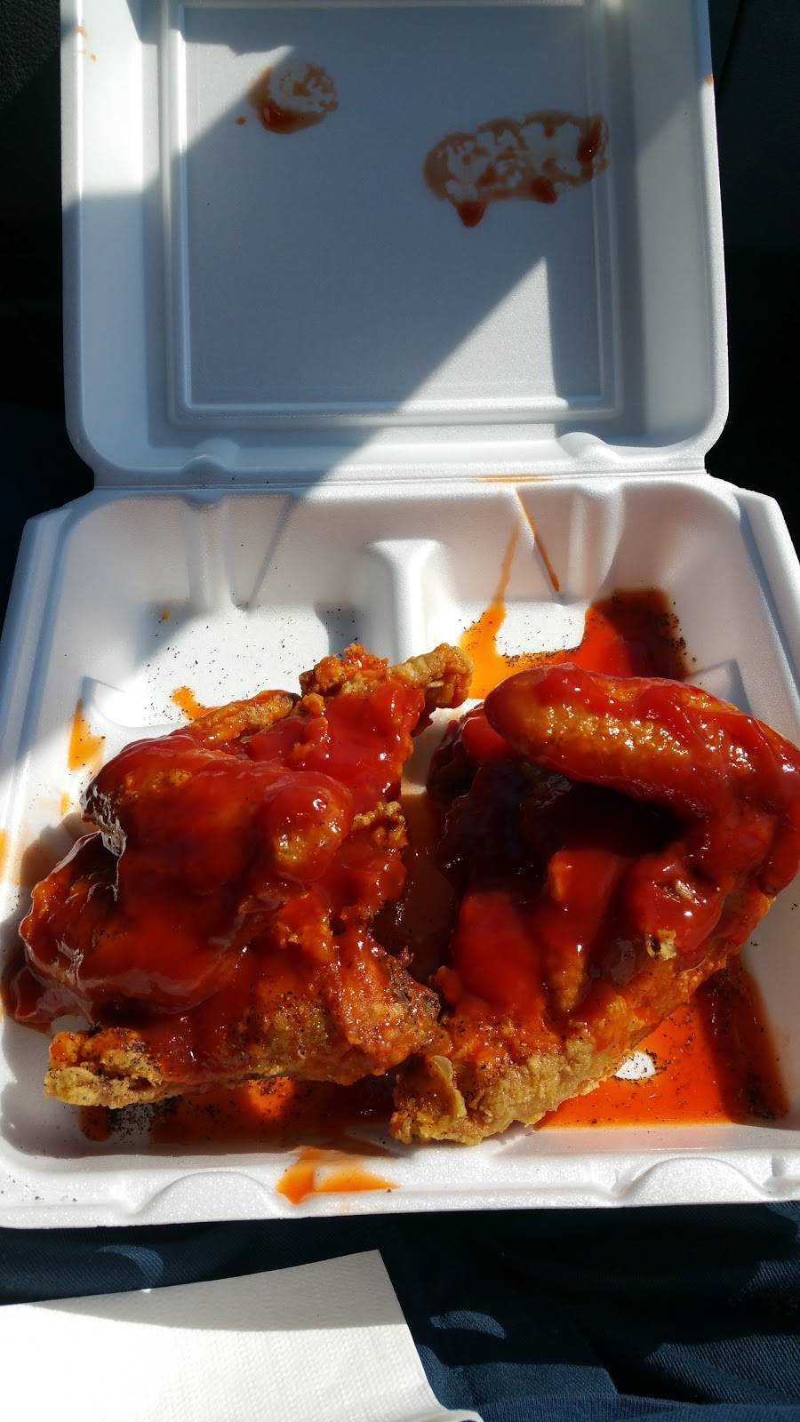 Blue and White Carry Out | meal takeaway | 1024 Wythe St, Alexandria, VA 22314, USA | 7035483867 OR +1 703-548-3867