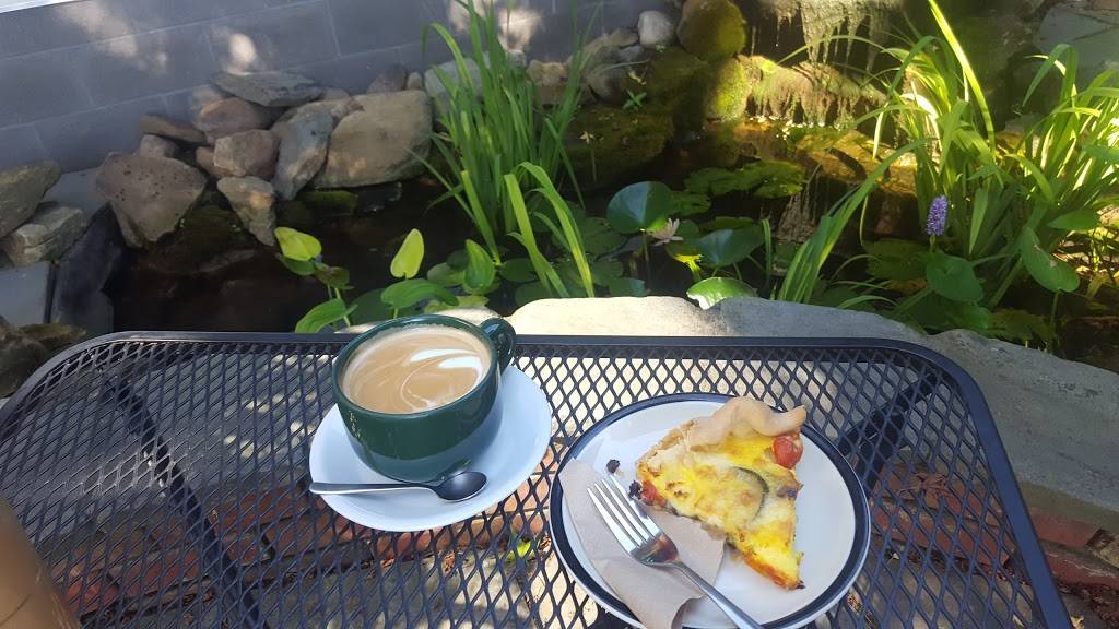Catalyst Café | cafe | 540 W Union St, Athens, OH 45701, USA | 7402494250 OR +1 740-249-4250