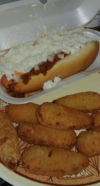 Front Porch Store & Deli | restaurant | 13832 Clinch River Hwy, Fort Blackmore, VA 24250, USA | 2769951200 OR +1 276-995-1200