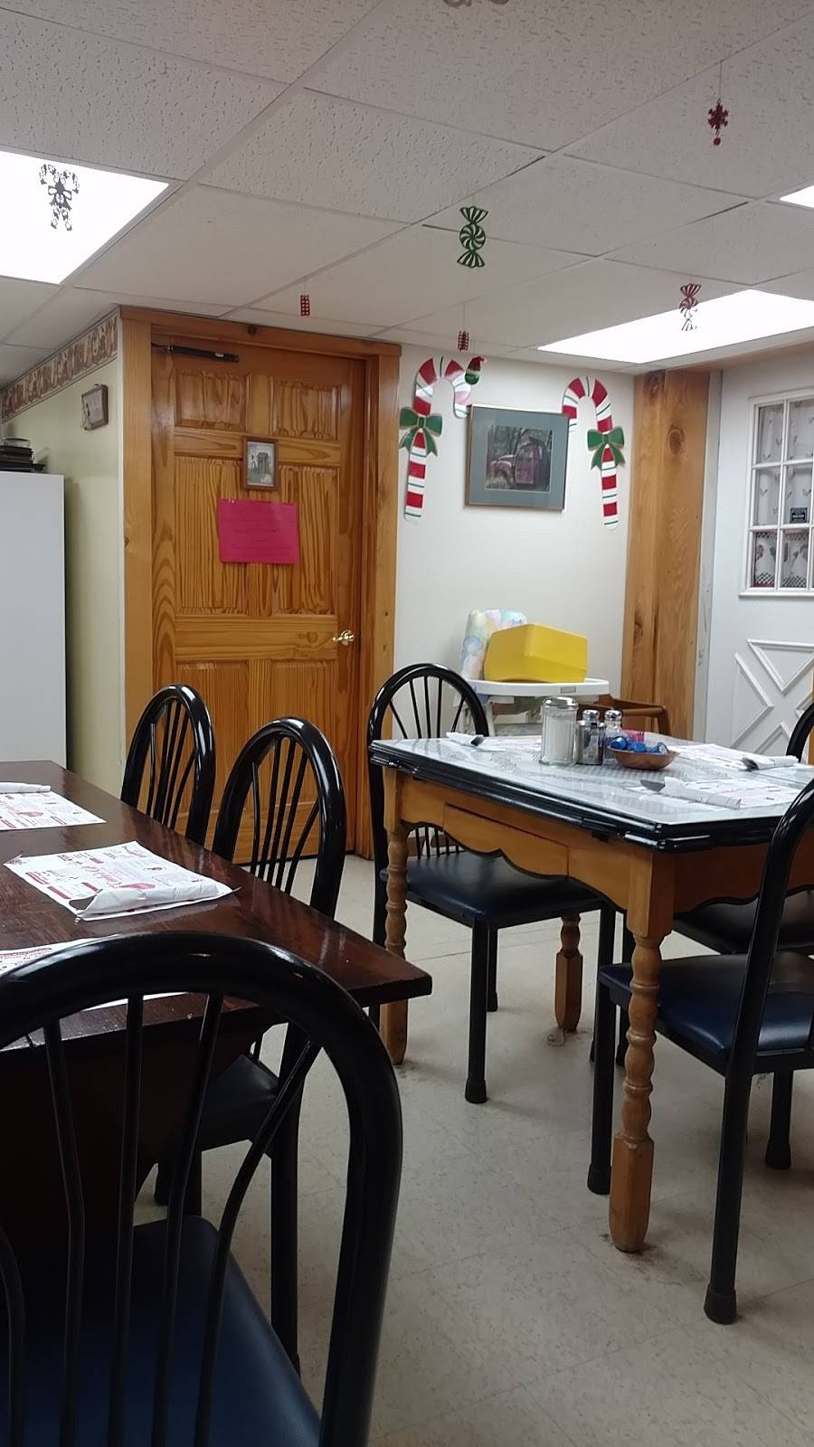 Cindys Cafe | cafe | 253 Jackson St, New Milford, PA 18834, USA | 5704652125 OR +1 570-465-2125