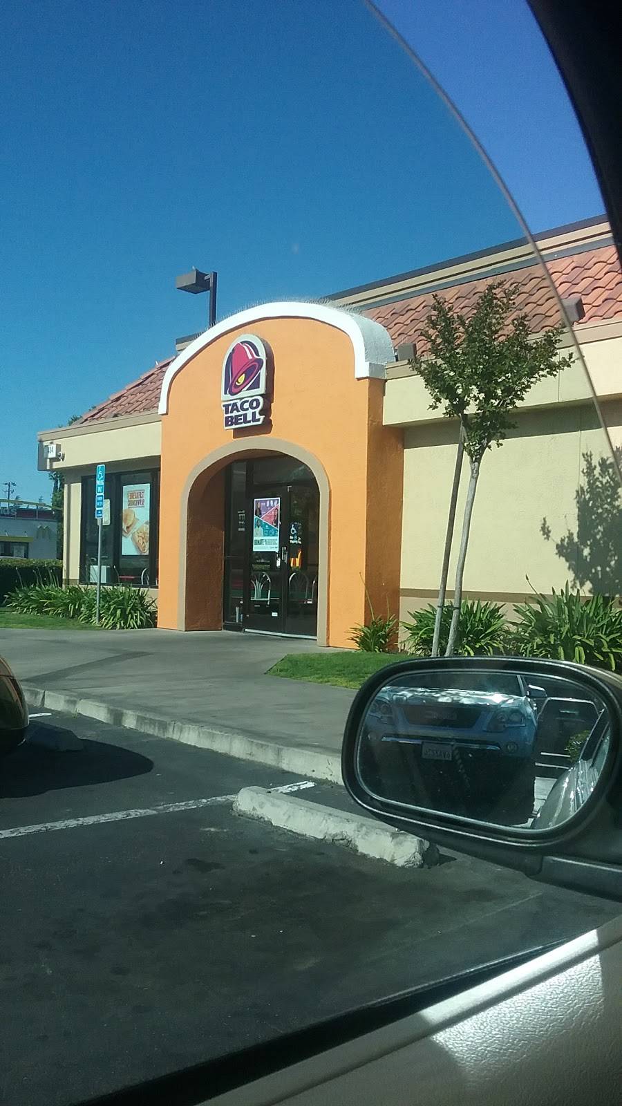 Taco Bell | meal takeaway | 434 W Shaw Ave, Clovis, CA 93612, USA | 5593236795 OR +1 559-323-6795