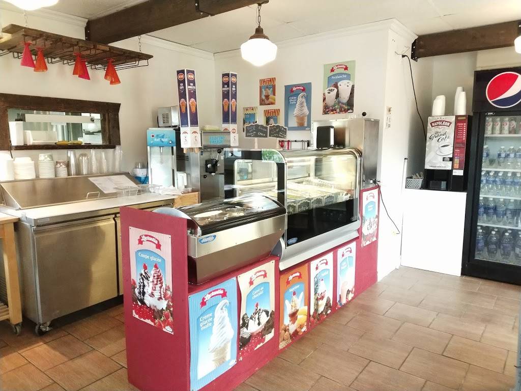 Délices des Vents | restaurant | 4400 Rue des Floralies, Shawinigan, QC G9T 5K5, Canada | 8195387767 OR +1 819-538-7767