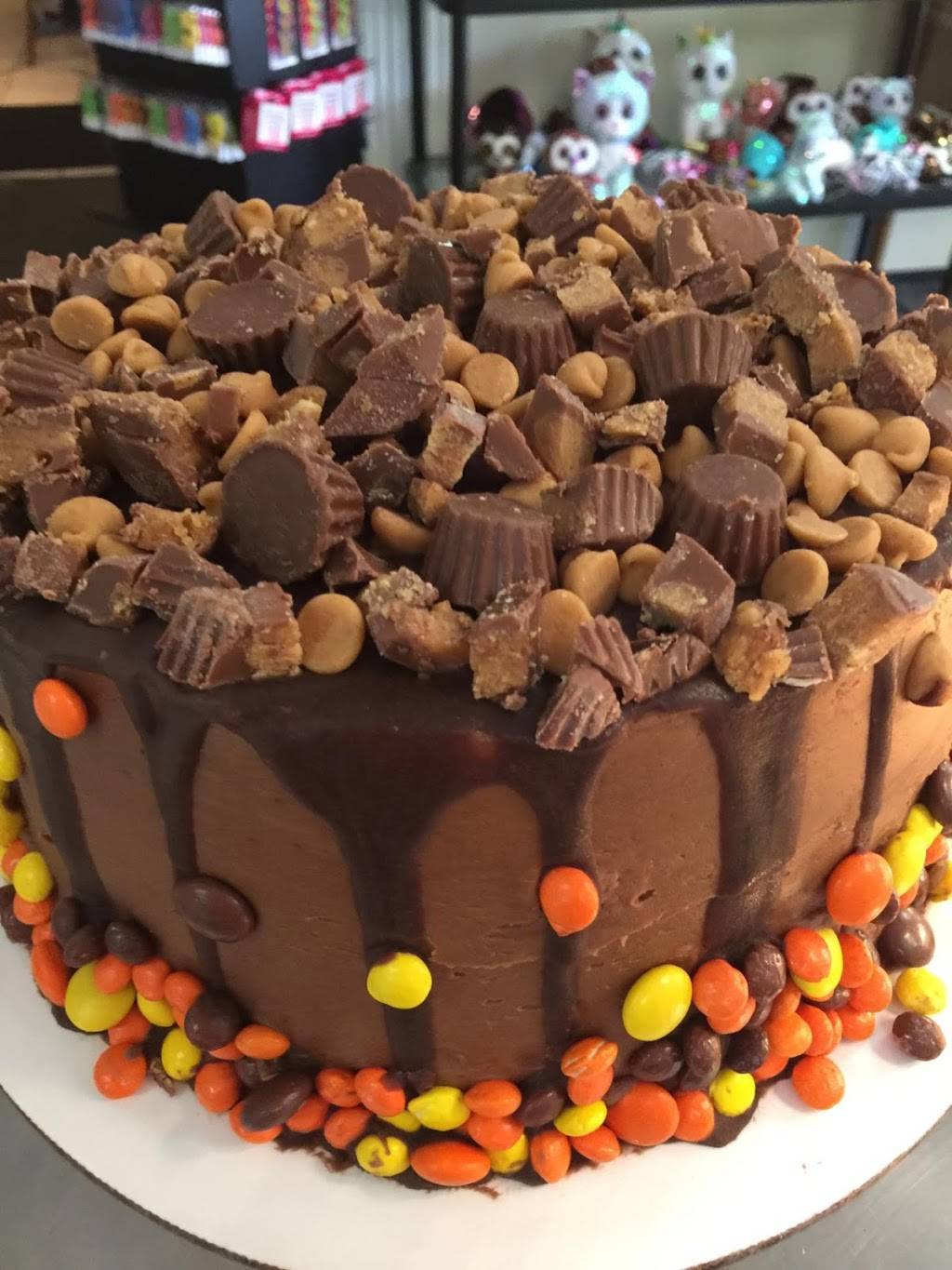 Susies Bake Shop & Restaurant | restaurant | 112 E Center St, Sikeston, MO 63801, USA | 5734718550 OR +1 573-471-8550