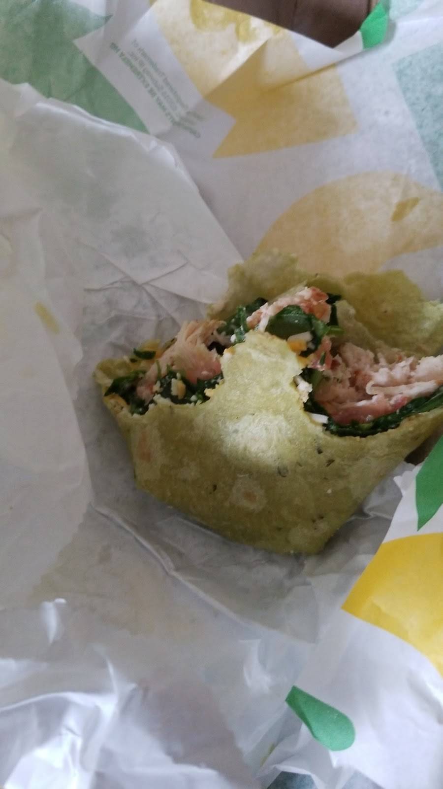 Subway | restaurant | 114 S Hollywood Blvd, Steubenville, OH 43952, USA | 7402646777 OR +1 740-264-6777