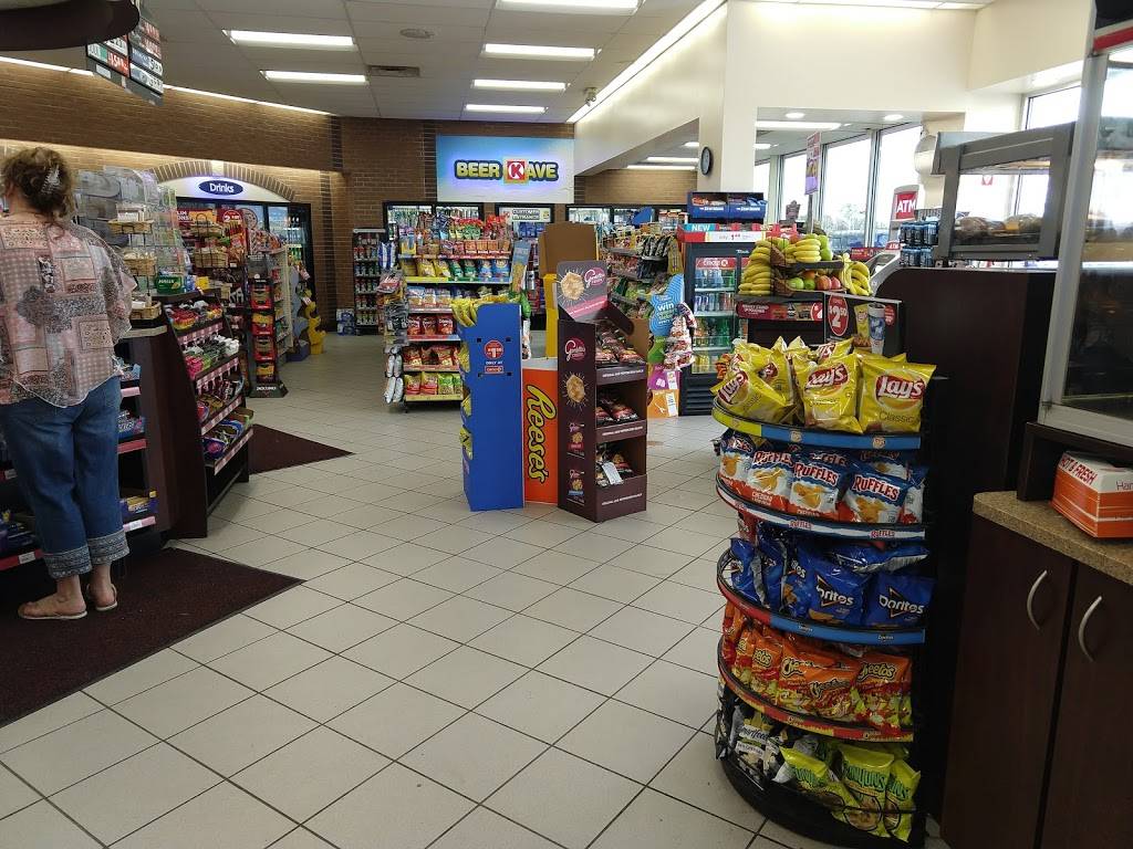 Circle K | cafe | 10916 US-250, Milan, OH 44846, USA | 4194998060 OR +1 419-499-8060