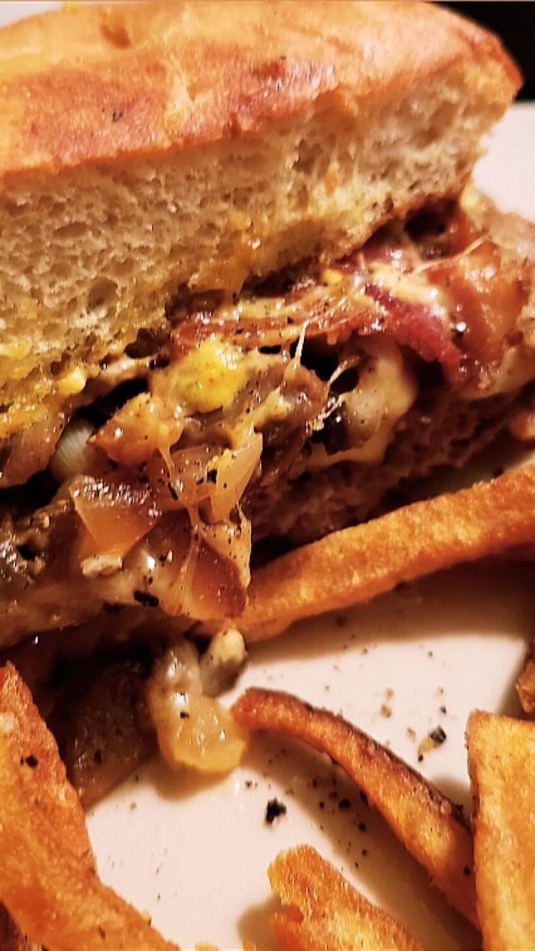 Only Burger | restaurant | 359 Blackwell St, Durham, NC 27701, USA | 9192372431 OR +1 919-237-2431