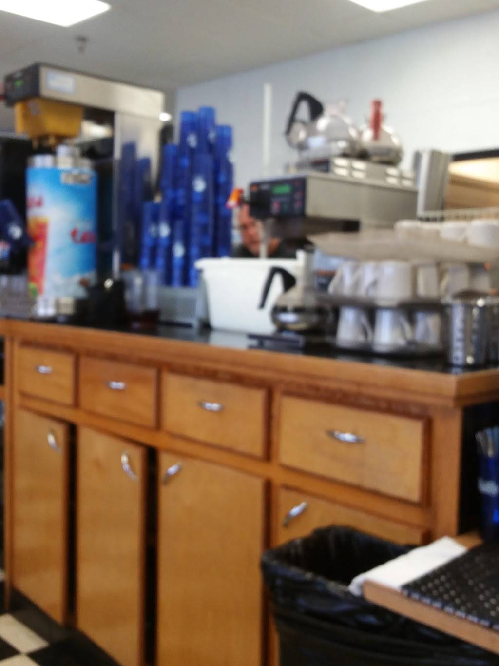 HomeTown Cafe | cafe | 3370 US-1, Franklinton, NC 27525, USA | 9194941500 OR +1 919-494-1500