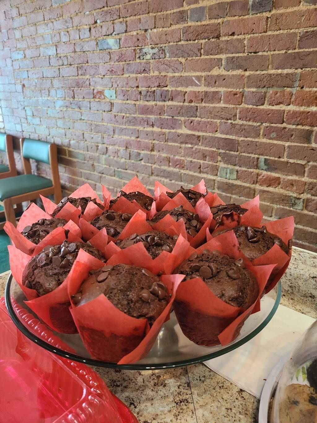 Sweet Escape Bakery and Coffee Shop | restaurant | 204 W Main St, Purcell, OK 73080, USA | 4053323344 OR +1 405-332-3344