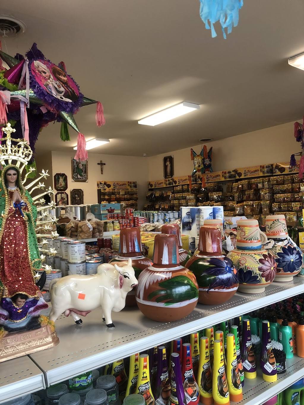 El Primo Products Hispanos | restaurant | 725 Parkway #3, Sevierville, TN 37862, USA | 8654298872 OR +1 865-429-8872