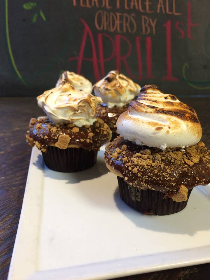 Alice Bakery & Confectionary | bakery | 95 E Butler Ave, Ambler, PA 19002, USA | 2156462000 OR +1 215-646-2000