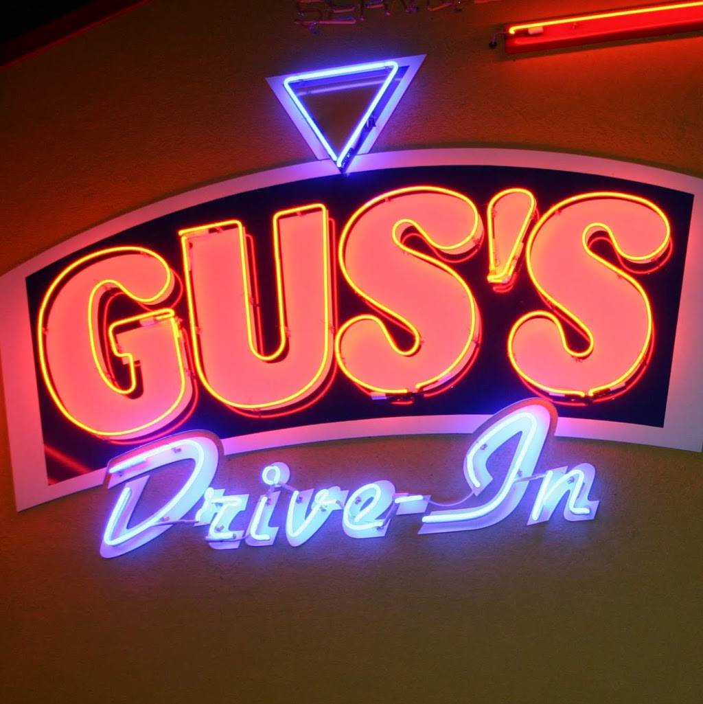 Guss Drive-In | restaurant | 3131 Main St, East Troy, WI 53120, USA | 2626422929 OR +1 262-642-2929