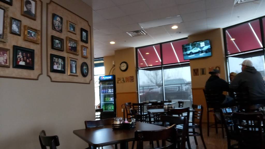 Stefaninas Winghaven | restaurant | 3002 Winghaven Blvd, OFallon, MO 63368, USA | 6366253333 OR +1 636-625-3333