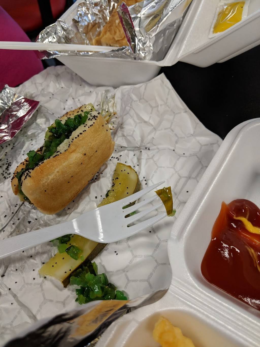 Windy City Dogs | restaurant | 10100 N El Mirage Rd, El Mirage, AZ 85335, USA | 6234767767 OR +1 623-476-7767