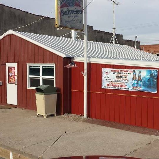 Papa Bs Wing Shack | restaurant | 110 N Allen St, Montgomery City, MO 63361, USA | 5735743099 OR +1 573-574-3099