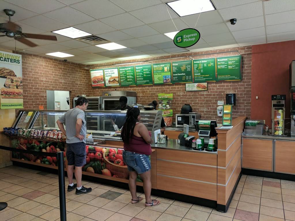 Subway | restaurant | 443 Hartford Rd, Manchester, CT 06040, USA | 8607916118 OR +1 860-791-6118