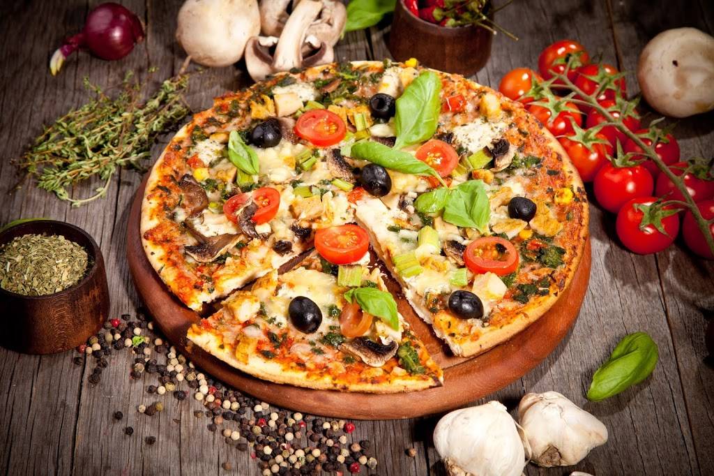 Centre Pizza - Meal delivery | 623 Center St, Ottawa, ON K1K 2N8, Canada