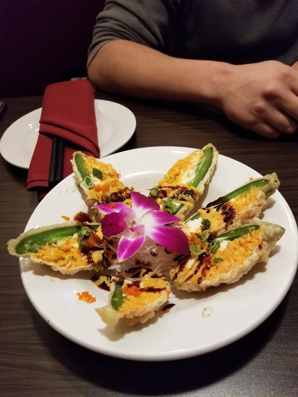 Full Moon Japanese Restaurant | restaurant | 1418 Baltimore St #7, Hanover, PA 17331, USA | 7176326188 OR +1 717-632-6188