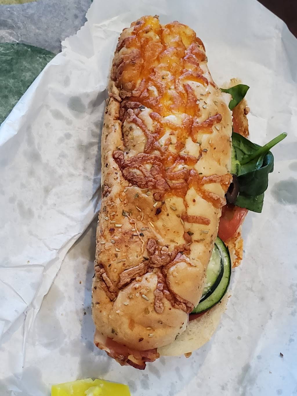 Subway | meal takeaway | 1052 South, Turf Farm Rd, Payson, UT 84651, USA | 8014654355 OR +1 801-465-4355
