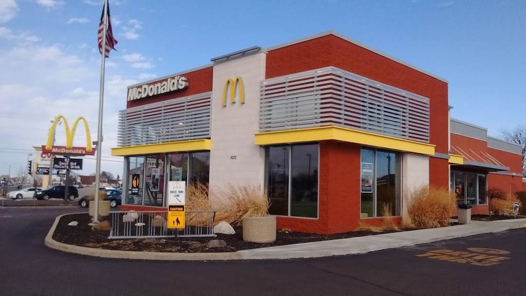 McDonalds | cafe | 1622 Milton Ave, Janesville, WI 53545, USA | 6087527521 OR +1 608-752-7521