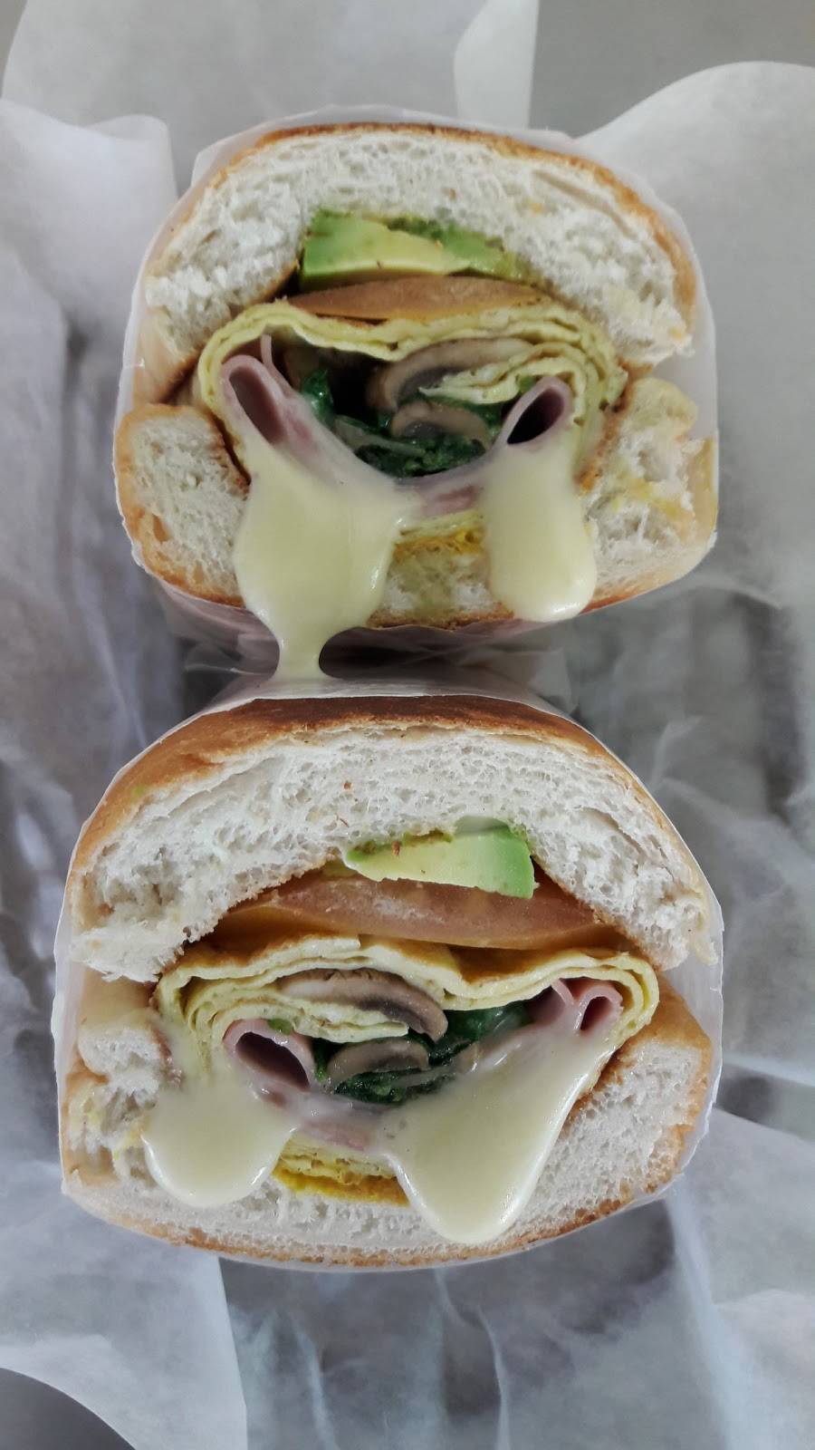 La Pasadita Tortas Gourmet | restaurant | Lago Nte 500, Valle Dorado, 22890 Ensenada, B.C., Mexico | 016462489744 OR +52 646 248 9744