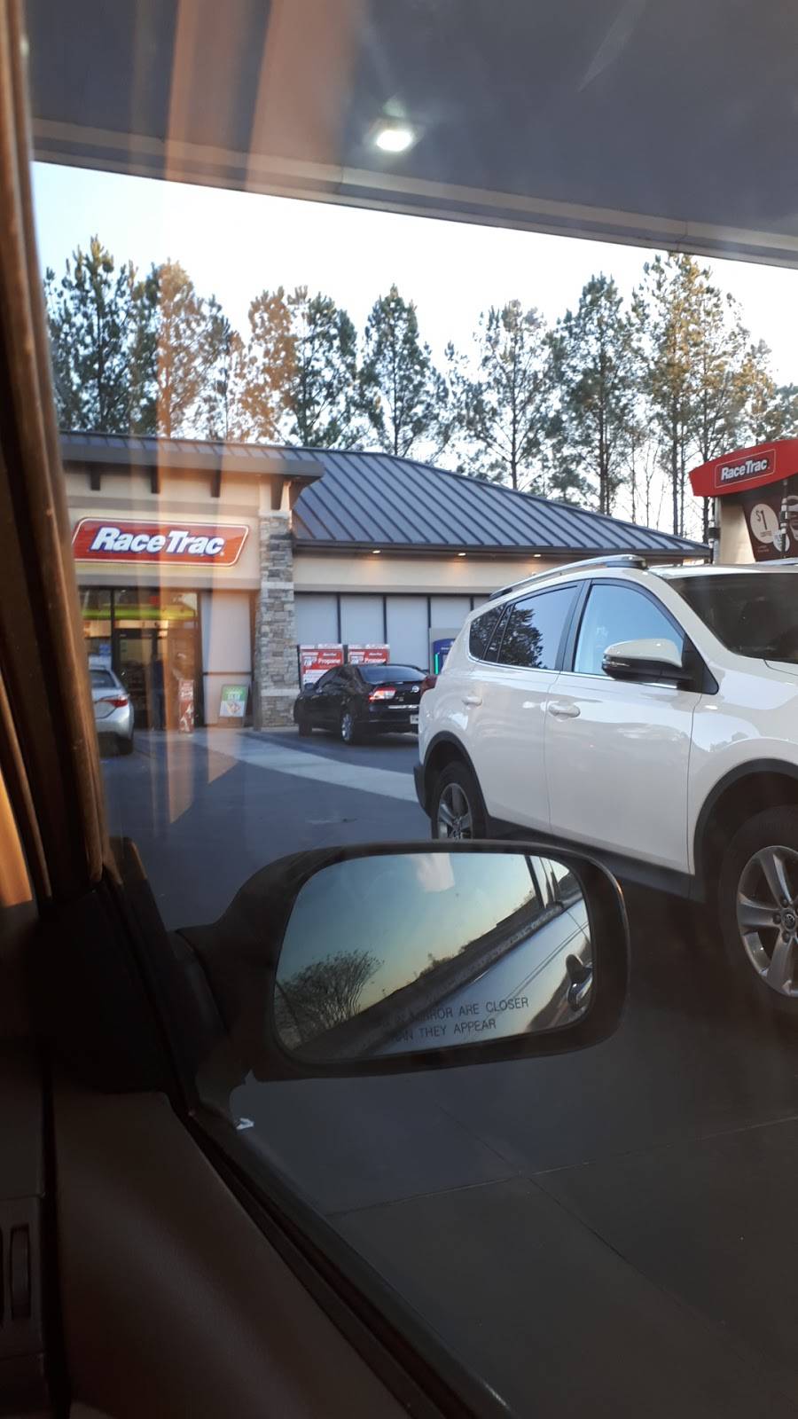 RaceTrac | bakery | 5700 Peachtree Industrial Blvd, Norcross, GA 30071, USA | 7707291213 OR +1 770-729-1213