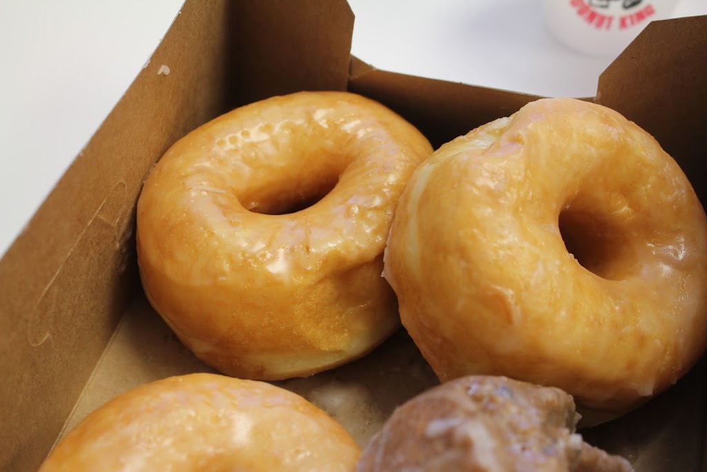 Rickey Meches Donut King | bakery | 402 Guilbeau Rd, Lafayette, LA 70506, USA | 3379814918 OR +1 337-981-4918
