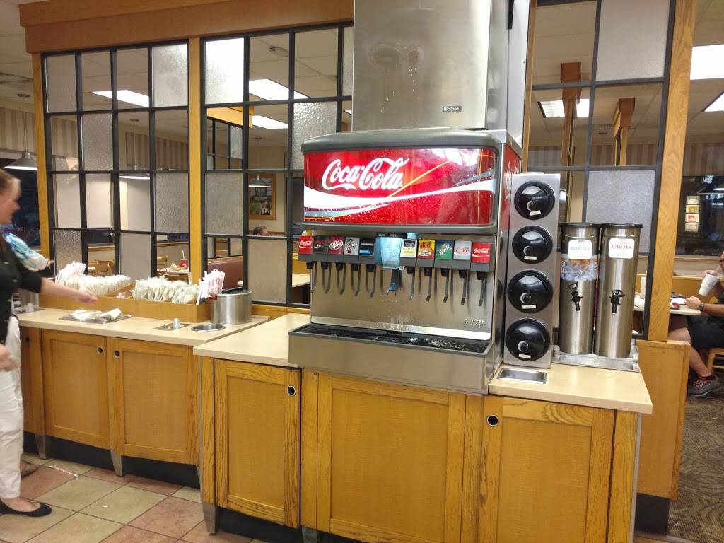 Wendys | restaurant | 2405 Gause Blvd, Slidell, LA 70461, USA | 9856411043 OR +1 985-641-1043