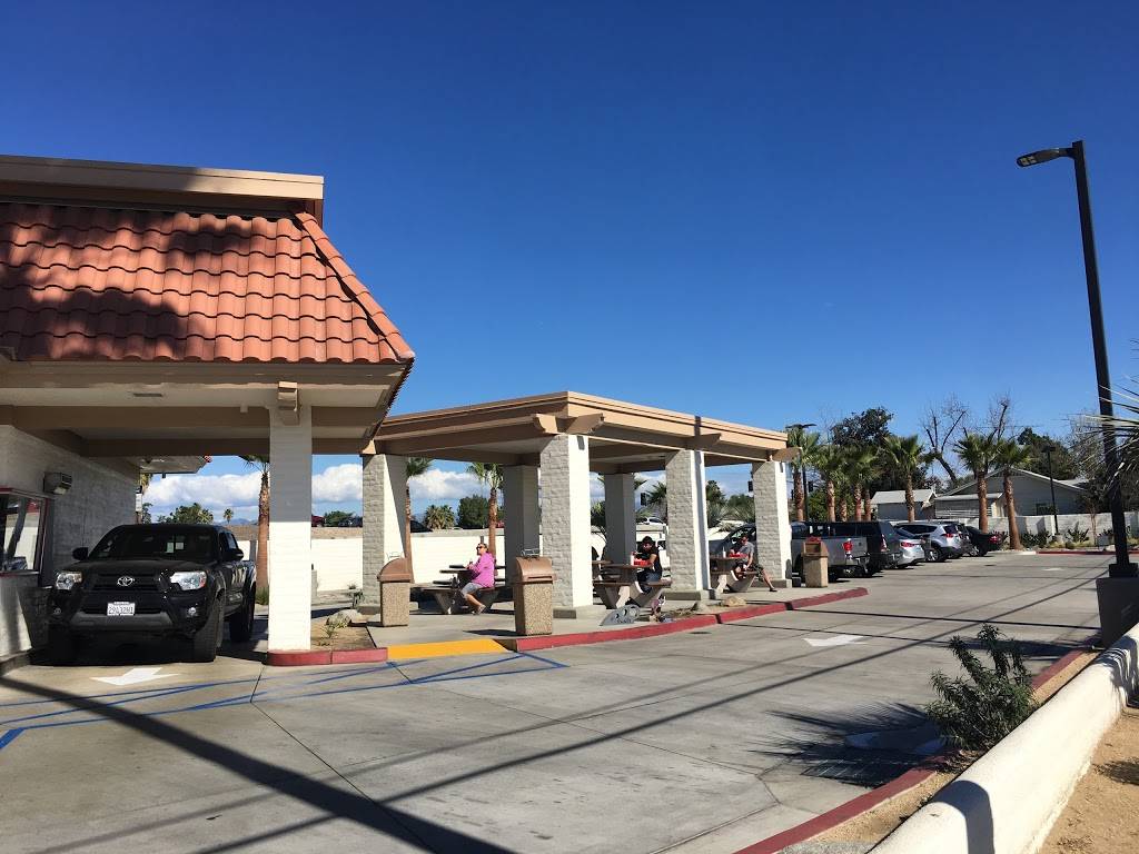 In-N-Out Burger | restaurant | 7467 Indiana Ave, Riverside, CA 92504, USA | 8007861000 OR +1 800-786-1000