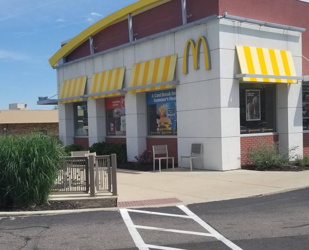 McDonalds | cafe | 4403 Harrison Ave, Rockford, IL 61108, USA | 8153942049 OR +1 815-394-2049