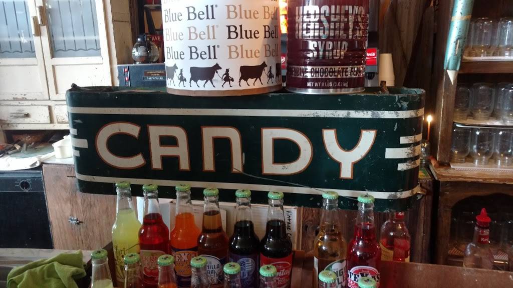 Nostalgia Antiques | restaurant | 200 N Mason St, Bowie, TX 76230, USA | 9408726272 OR +1 940-872-6272