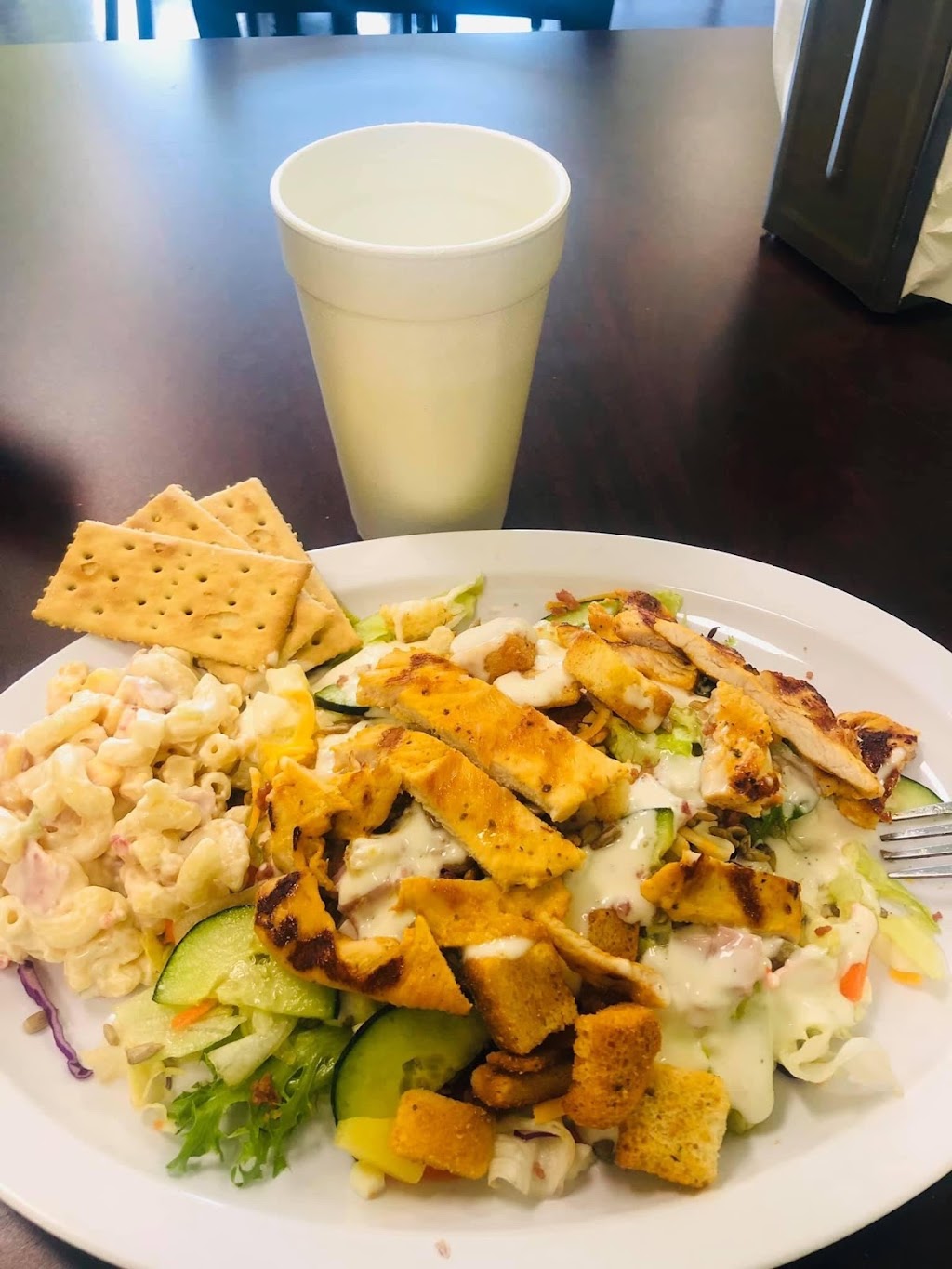 Fresh Salad Bowl - Restaurant | 5422 E US Hwy 83, Rio Grande City, TX ...