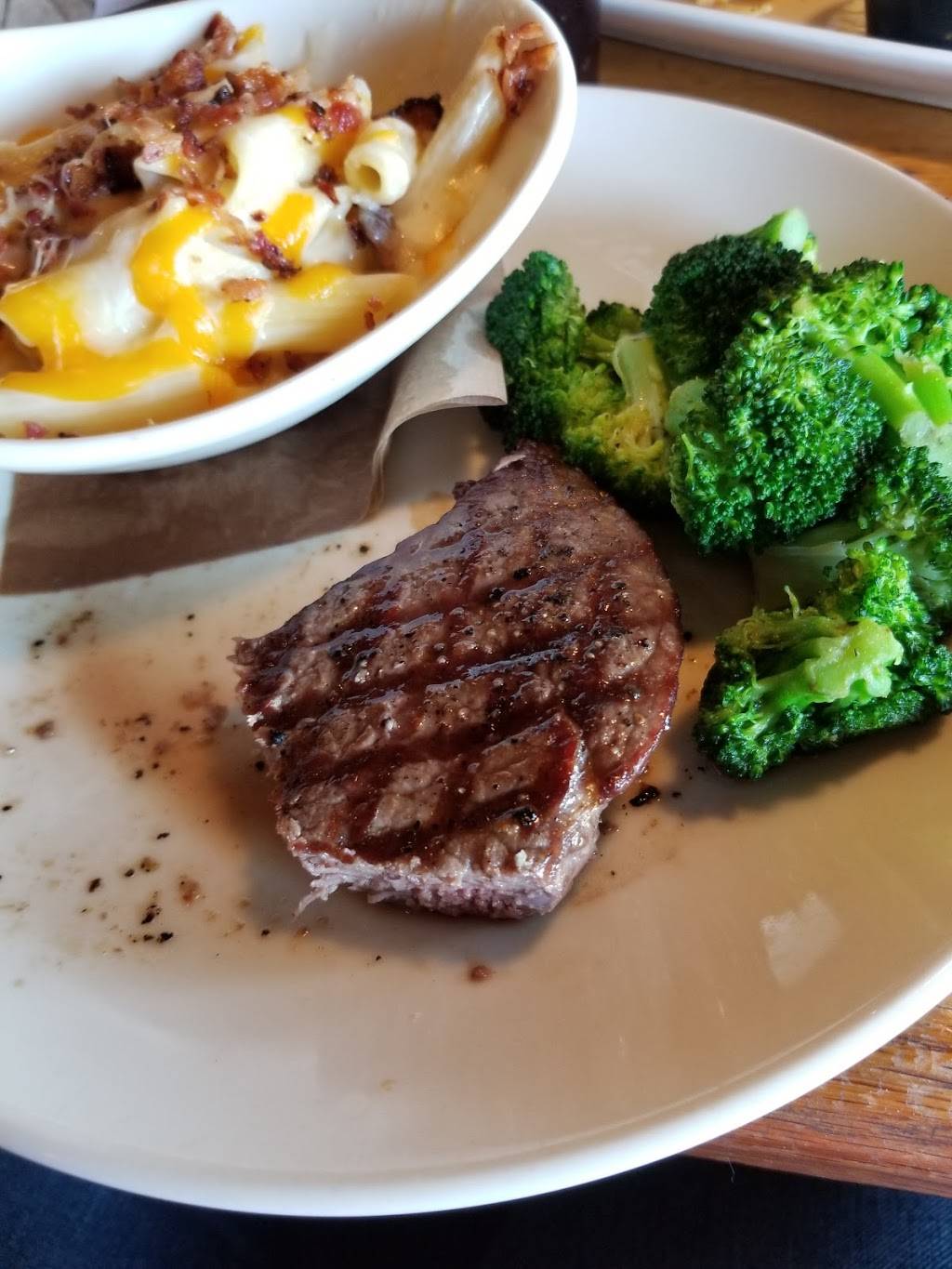 Applebees Grill + Bar | restaurant | 3450 Doctor M.L.K. Jr Blvd, New Bern, NC 28562, USA | 2526378050 OR +1 252-637-8050