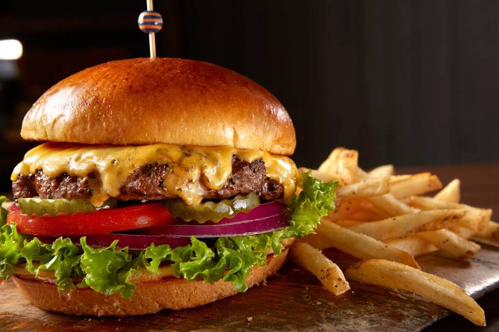 Dave & Busters | restaurant | 1554 Parkway, Sevierville, TN 37862, USA | 8658683500 OR +1 865-868-3500