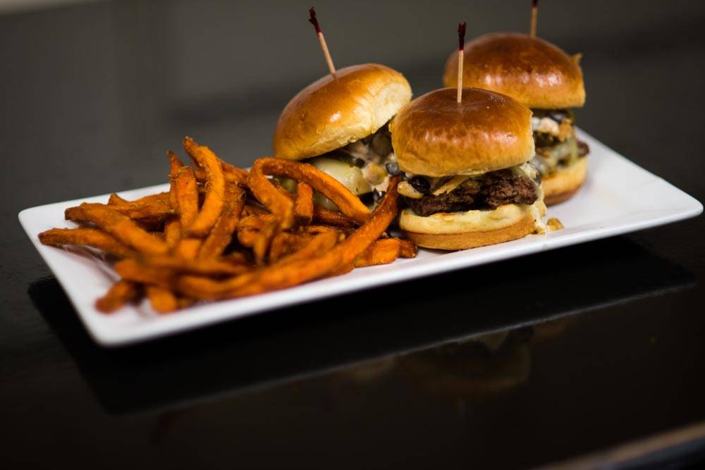 Little Owl Eatery | restaurant | 101 W State St, Geneva, IL 60134, USA | 6302327994 OR +1 630-232-7994