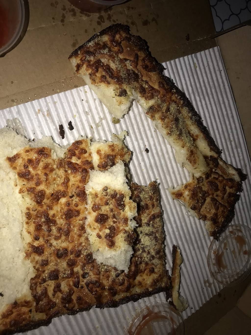 Pizza Hut | meal takeaway | 140 S 32nd St, Springfield, OR 97478, USA | 5417418000 OR +1 541-741-8000
