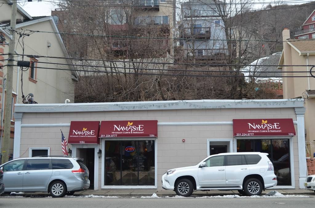 Namaste | restaurant | 1086 River Rd, Edgewater, NJ 07020, USA | 2019173304 OR +1 201-917-3304