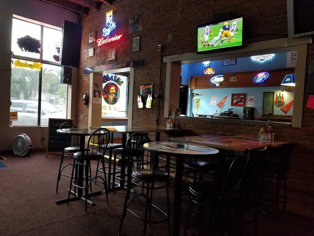 Fat Boyz Grill And Bar | restaurant | 129 E Washington St, Kearney, MO 64060, USA | 8169032699 OR +1 816-903-2699