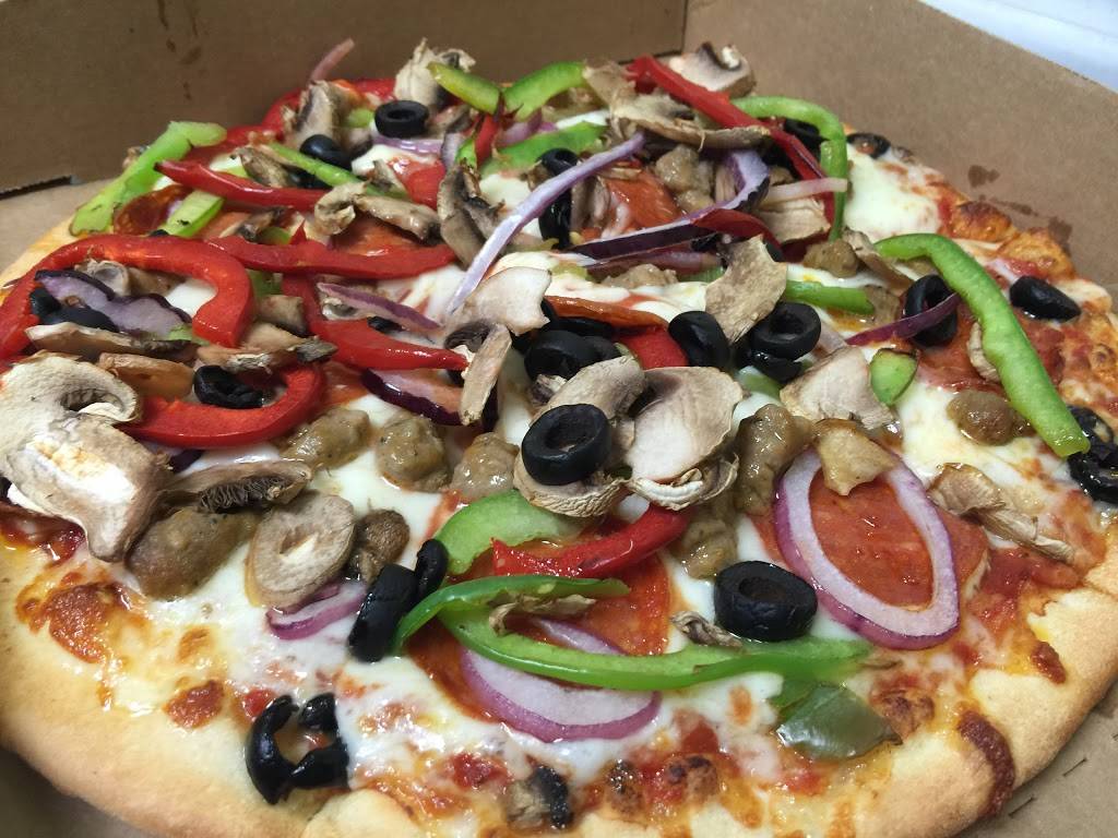 Slimms Pizza and Salads | restaurant | 7810 E 96th St, Fishers, IN 46037, USA | 3177718189 OR +1 317-771-8189