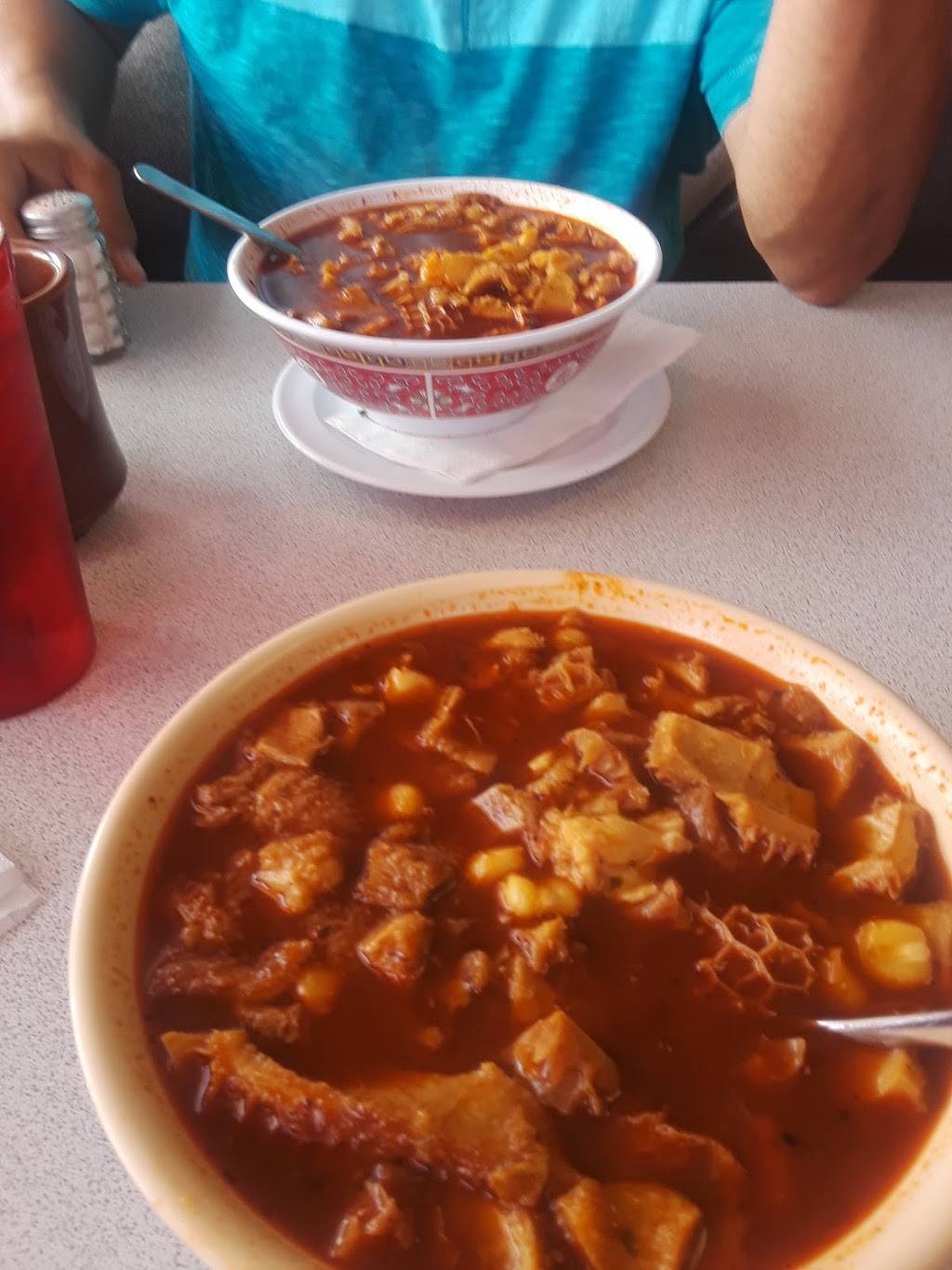 New Rodeo | restaurant | 407 E Rio Grande St, Victoria, TX 77901, USA | 3615758210 OR +1 361-575-8210