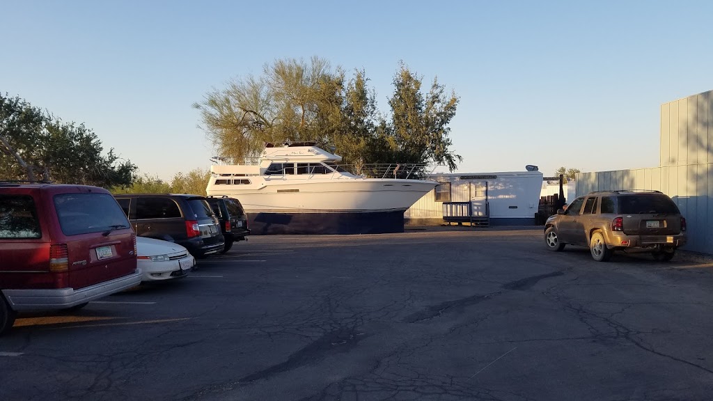 quartzsite yacht club restaurant bar quartzsite az