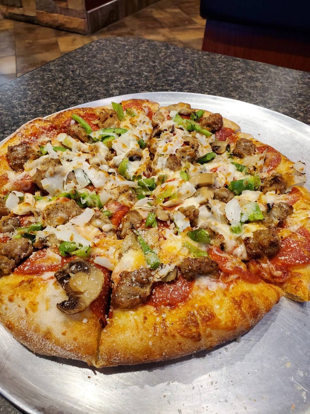 Marcos Pizza | meal delivery | 112 W Maple Ave, Beaver Dam, WI 53916, USA | 9203198101 OR +1 920-319-8101