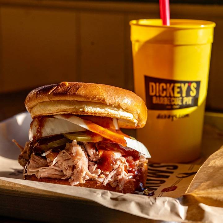 Dickeys Barbecue Pit | meal delivery | 175 Grandview Blvd Ste 910, Madison, MS 39110, USA | 6016054025 OR +1 601-605-4025