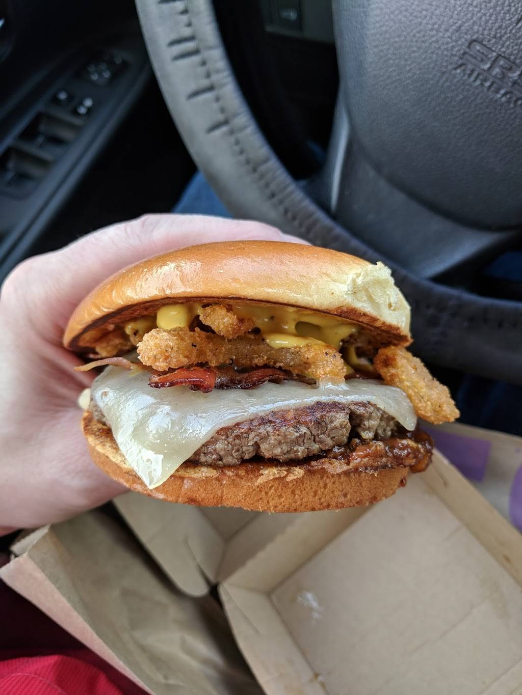 McDonalds | cafe | 2001 Freeport Rd, Natrona Heights, PA 15065, USA | 7242244866 OR +1 724-224-4866