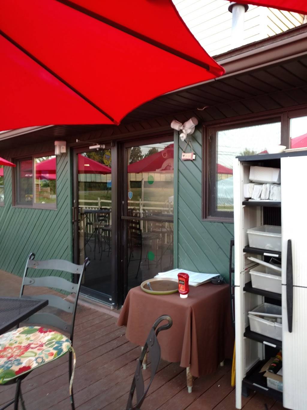 Devaneys Riverside Grill Inc | restaurant | 9347 Stickle Rd, Weedsport, NY 13166, USA | 3158346352 OR +1 315-834-6352
