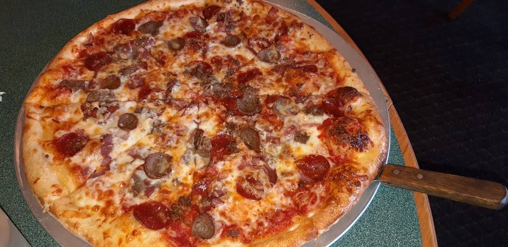 Giardino Pizza | restaurant | 105 W Lee Ave, Vinton, VA 24179, USA | 5409046666 OR +1 540-904-6666